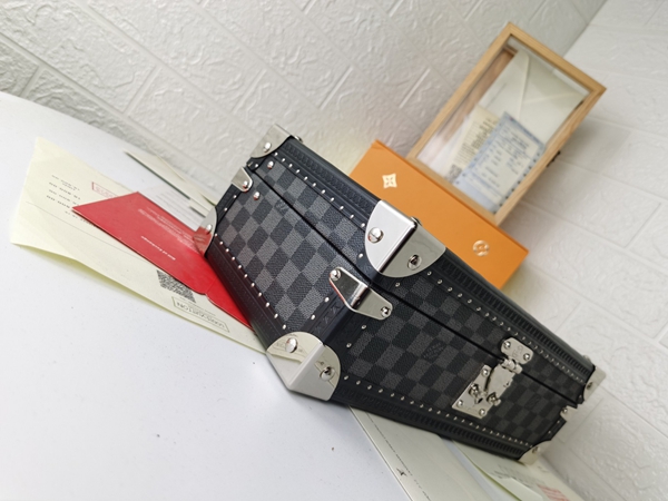 ルイヴィトンバッグ素材ディテール